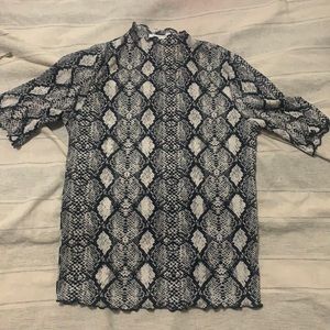 Snake skin tight turtle neck shirt